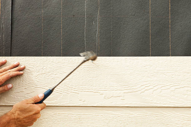 Siding Removal and Disposal in Loveland, CO